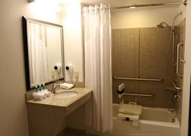 Holiday Inn Express PITTSBURGH E - WATERFRONT DR by IHG 4