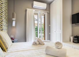 Candia Studios & Rooms 3