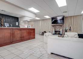 Cottonwood Suites Savannah Hotel & Conference Center 5