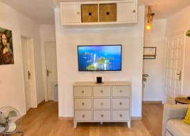 Cozy Urban Escape 1BR Near Tenerife South Airport 4