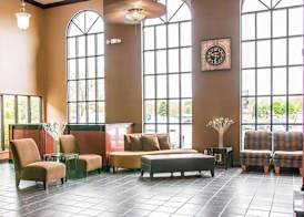 Baymont by Wyndham Flint Airport North 3