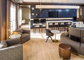 DoubleTree by Hilton Boston Logan Airport Chelsea 5