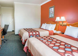 Super 8 by Wyndham Brookshire TX 4