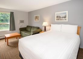 Coast Hinton Hotel 4