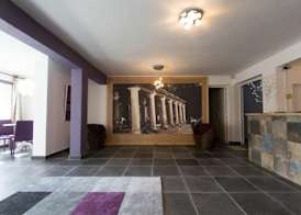 Hôtel le Grillon 2