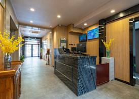 East Sacred Hotel ( the Forbidden City San Li Tun) 2