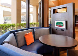 Courtyard by Marriott Dallas Northwest 4
