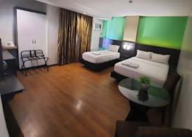 Lorenzzo Suites Hotel Makati 5