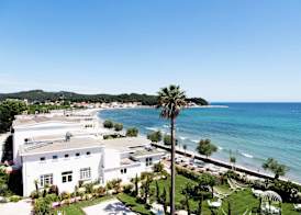 Grand Hotel des Sablettes Plage, Curio Collection by Hilton 3