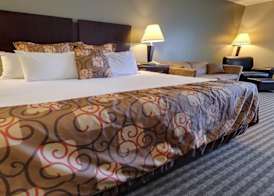 Econo Lodge 4