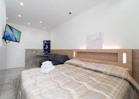 GREROS TOLEDO H. by Clapa Group dislocated hospitality 3