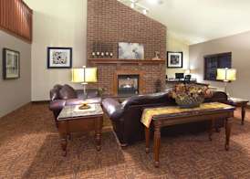 AmericInn by Wyndham New London 2
