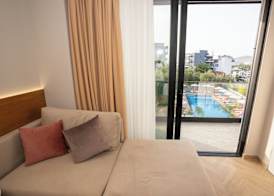 Memaj Hotel 4