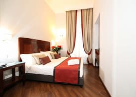 Decumani Hotel De Charme 4