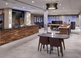 Courtyard by Marriott Jackson 4