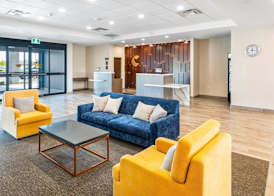Comfort Inn & Suites 2