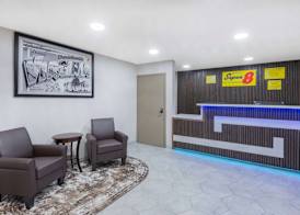Super 8 by Wyndham Charlottesville 3