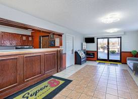 Super 8 by Wyndham Johnson City 4