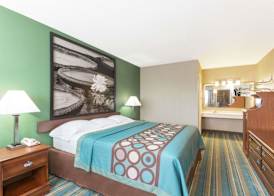 Super 8 by Wyndham Greencastle 5