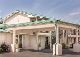 Rodeway Inn 4
