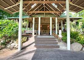 Crystal Bay Yacht Club Beach Resort 3