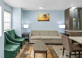 Quality Inn & Suites North Mesquite I-30 3