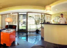 7 Springs Inn & Suites 2
