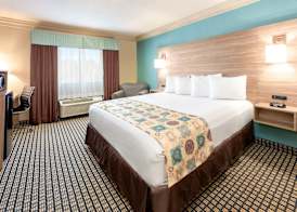 Red Lion Inn & Suites Houston IAH Airport 4
