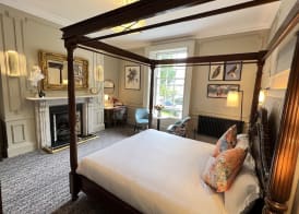 Waterloo Town House & Suites 5