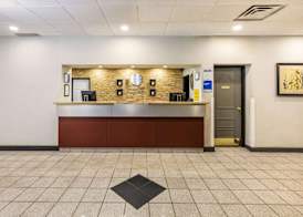 Comfort Inn & Suites 2