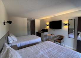 Coast Red Deer Hotel 4