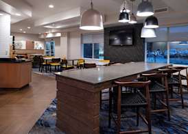 Fairfield Inn and Suites Beloit 4