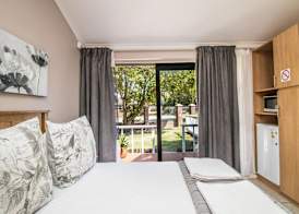 Little Rose Guesthouse & Self-Catering 5