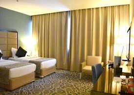 Ramada by Wyndham Abu Dhabi Corniche 5
