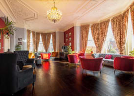Palmers Lodge Swiss Cottage 4