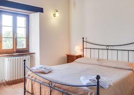Authentic Marche Hideaway 2