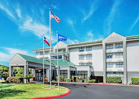 Hilton Garden Inn San Antonio Airport 3