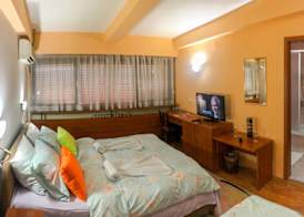 Hotel Square 3