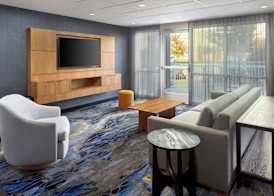 Fairfield Inn & Suites by Marriott Frederick 2