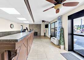 Clarion Inn & Suites near the Leconte Center Pigeon Forge 4