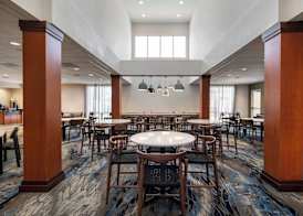 Fairfield Inn & Suites by Marriott Visalia Tulare 2