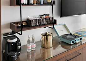 Fenway Hotel, Autograph Collection 5