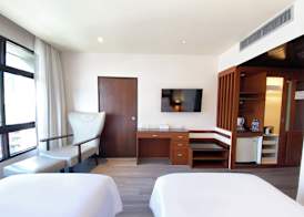Pinnacle Lumpini Park Hotel 3