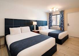 Waterside Hotel and Suites 4