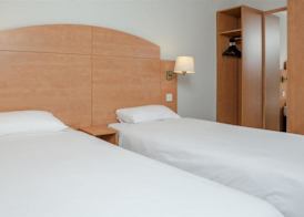 Hotel Campanile Dartford 3