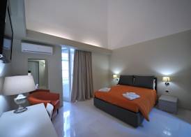 Gatto Bianco House 4