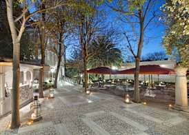 Hagia Sofia Mansions Istanbul, Curio Collection by Hilton 2