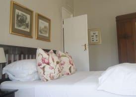 Chartwell Castle & Guest House 4