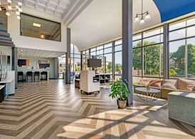 Best Western Plus Landmark Inn 3