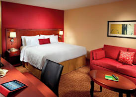 Courtyard by Marriott Columbus 5